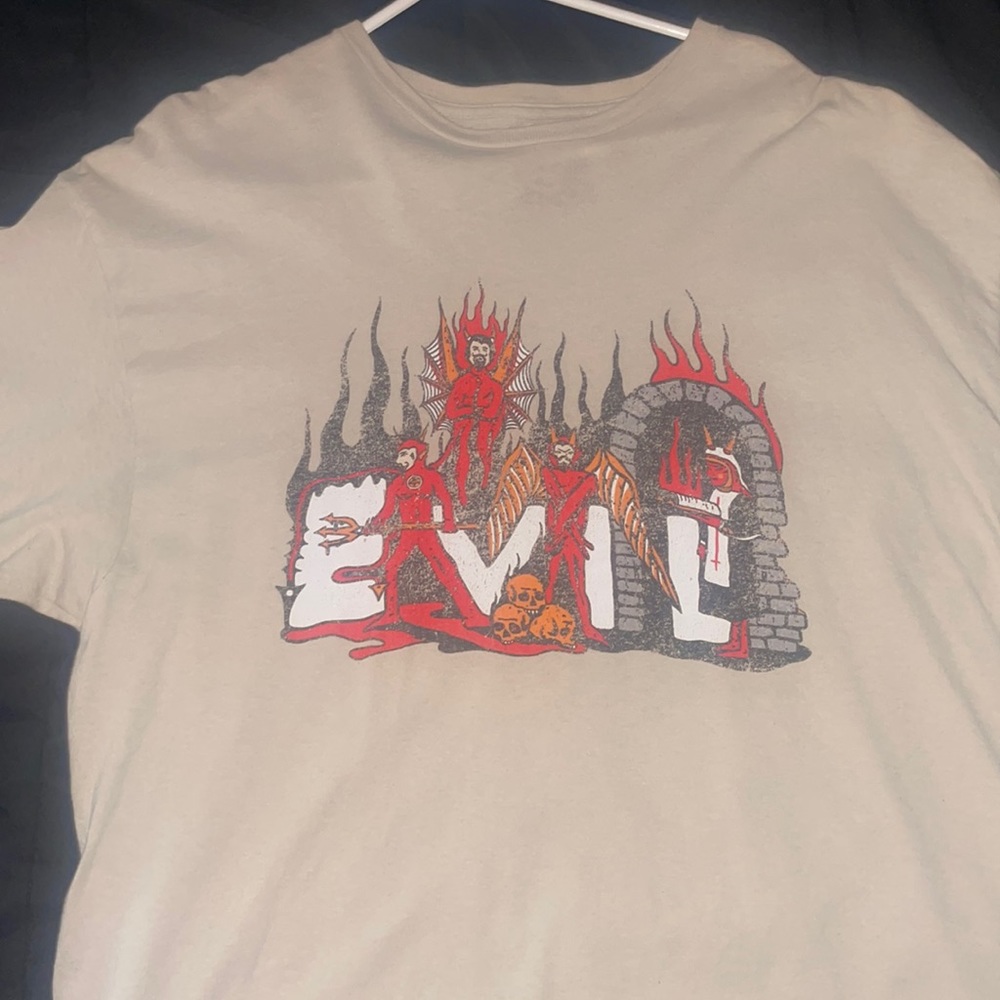 Teen Hearts “EVIL” tee
